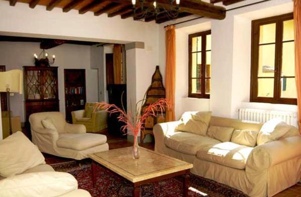 Casa Vacanze Villa Giusterna Monte Benichi Exterior foto